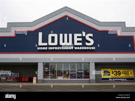 A Lowes Home Improvement Retail Store Stock Photo Alamy
