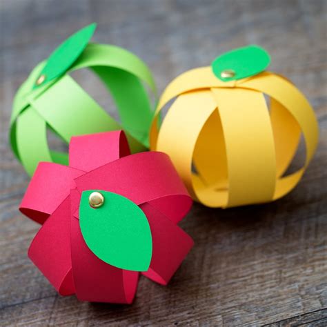 18 Apple Solutely Sweet Apple Crafts For Kids To Make