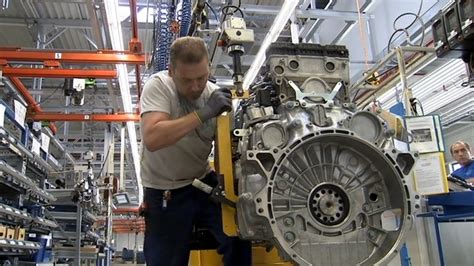 Mercedes Benz Actros Engine Production At The Mannheim Plant Youtube
