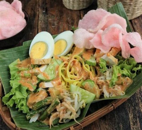 makanan khas daerah indonesia  asalnya  terkenal  dunia