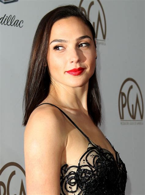 • 243 просмотра 3 года назад. GAL GADOT at Producers Guild Awards 2018 in Beverly Hills 01/20/2018 - HawtCelebs