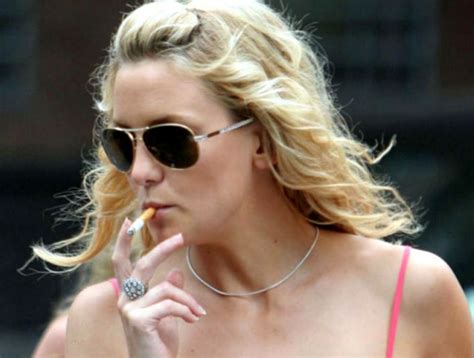 Surprising Celebrity Smokers Will Shock You Celebrity Smokers Celebrities Female