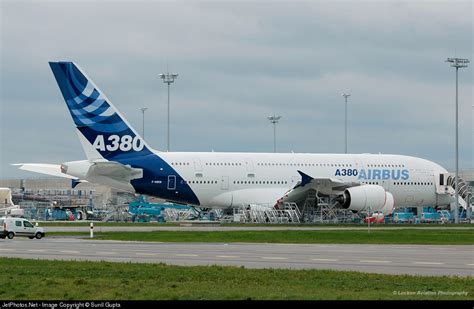 Fileairbus A380 841 Airbus Industrie Jp413303 Wikimedia Commons