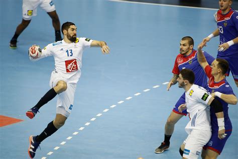 L'équipe de france de handball abordait ce championnat du monde dans l'inconnu, un an après le fiasco de l'euro (élimination en phase de poules, 14e du classement final), avec un nouveau. Mondial 2019 : La victoire et c'est tout pour la France ...