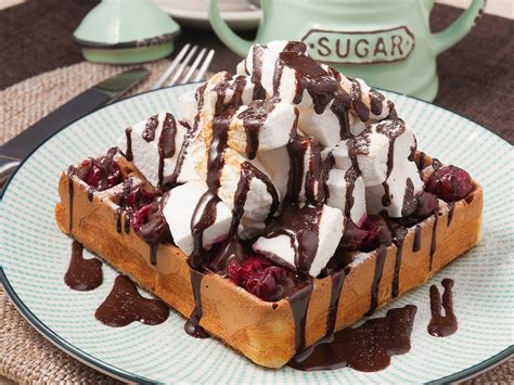 Best Ways To Serve Waffles Sweet Edition 30 Creative Ideas For