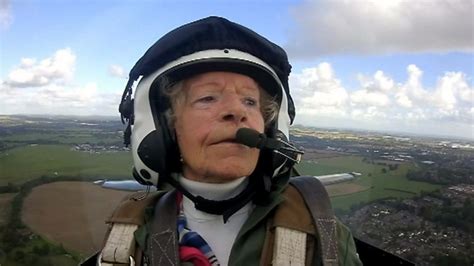 Ww2 Spitfire Pilot Mary Ellis From Isle Of Wight Turns 100 Bbc News