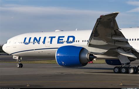 Boeing 777 300er United Airlines Aviation Photo 6053649