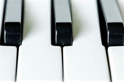 Nahaufnahme Der Klaviertastatur Kostenlose Foto