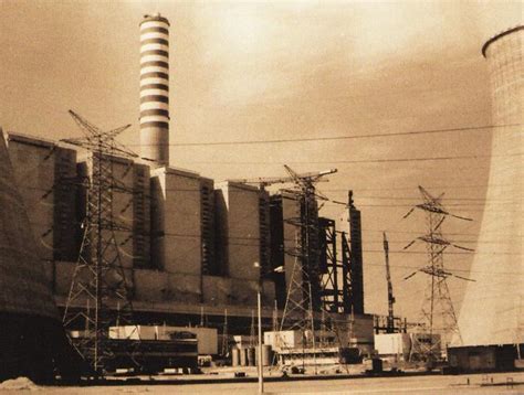 W elektrowni bełchatów trwają prace nad uruchomieniem 10 bloków energetycznych, wyłączonych z powodu awarii na stacji rozdzielczej w rogowcu. Bełchatów: 39. lat temu z elektrowni POPŁYNĄŁ PIERWSZY ...