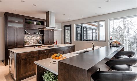 Cuisine contemporaine en bois et comptoir de quartz | Armodec