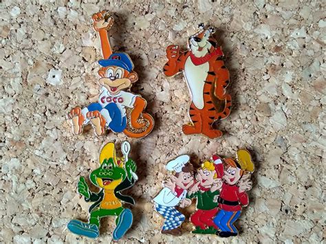 Vintage Kelloggs Cereal Mascots Pins Tony The Tiger Etsy Mascot Kelloggs Kellogs