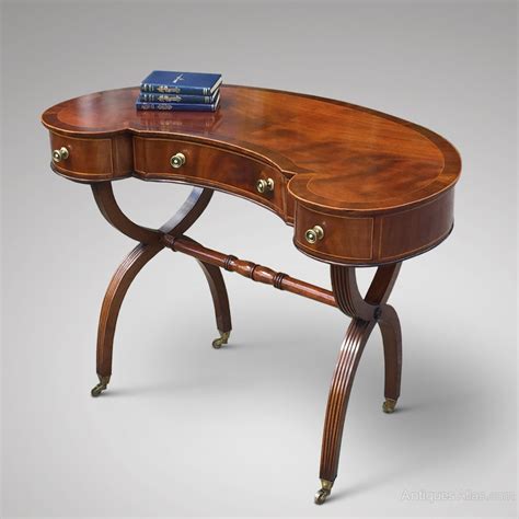 Kidney shaped tray is on the table to it. Antique Mahogany Kidney Shaped Writing Table. - Antiques Atlas