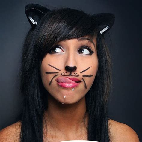 As you can see it is based on the cheshire cat! Easy and cute cat halloween makeup ideas 2019 - Cheshire ...