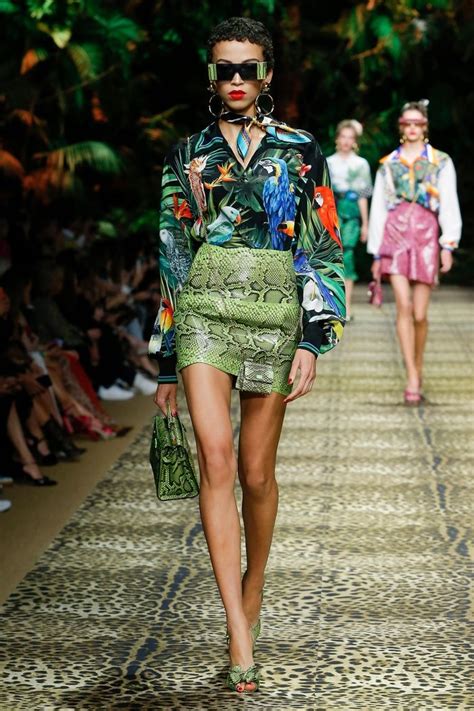 Dolce Gabbana Goes Tropical For Spring Tropical Fashion