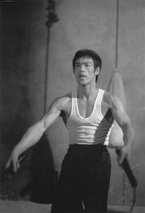 Bruce Lee photo, pics, wallpaper - photo #101672 | Bruce lee photos, Bruce lee, Bruce lee training