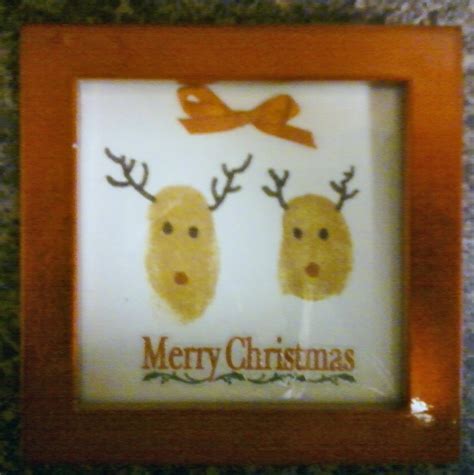 Thumbprint Reindeer Christmas Reindeer Picture Ts Christmas Crafts