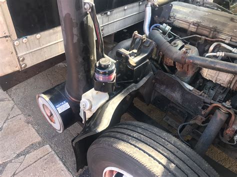 2005 Isuzu NPR 5.2 diesel brake hydroboost fluid overflowing steering