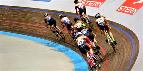 Baanwielrennen, in de volksmond ook pisterijden genoemd, is een tak van de wielersport. Verslag: Clubkampioenschap Baanwielrennen 2018 - ASC Olympia