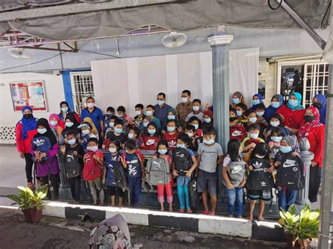 No.9, jalan cendana 5/4 taman cendana, 81700 johor bahru, malaysia. BACK TO SCHOOL TAMAN CENDANA - UMNO Bahagian Pasir Gudang