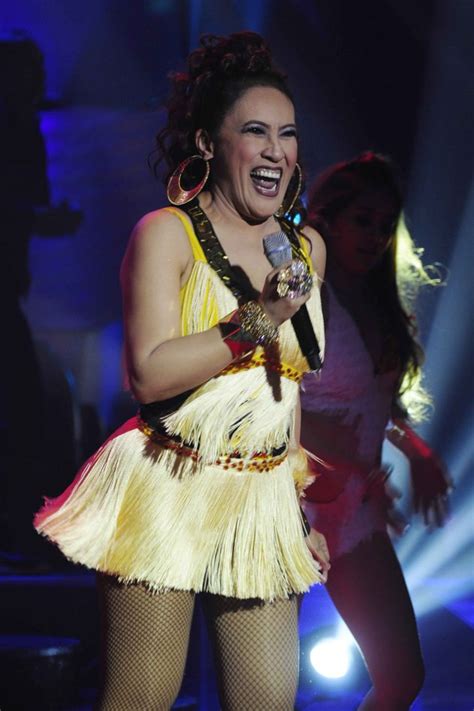 Bagong simula featuring ai ai delas alas composed by daryl borja ruiz, jon gutuirrez, rhenn mangabang & mark maglasang published by viva music publishing, inc. Ai Ai delas Alas Filipino Comedienne - Comedy Concert ...