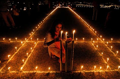 Diwali 2016 Photos: Indian Festival Of Lights Celebrated All Over The World