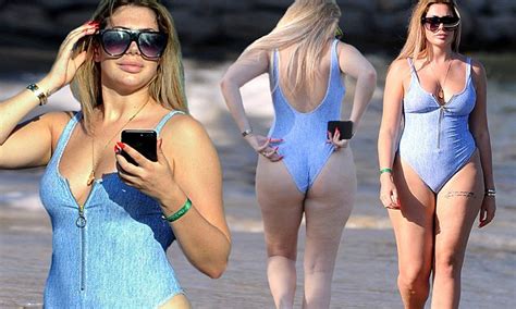 Chloe Ferry Pours Her Curves Into Sexy Swimsuit In Ibiza Daily Mail