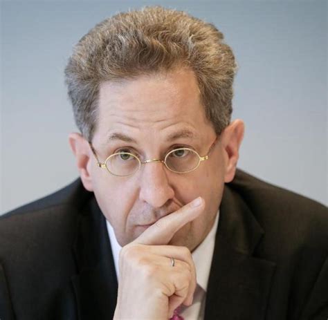 ▶ hier erhalten sie aktuelle nachrichten zum ehemaligen präsidenten des bundesamts für verfassungsschutz. Was nun, Herr Maaßen? - WELT