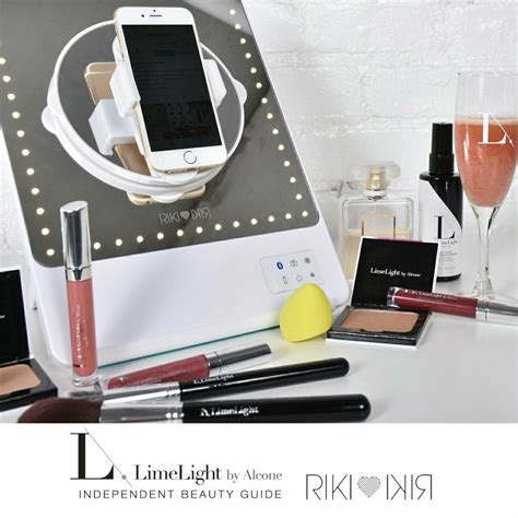 Glamcor Riki Lighted Mirror Flawless Movie Star Makeup Application