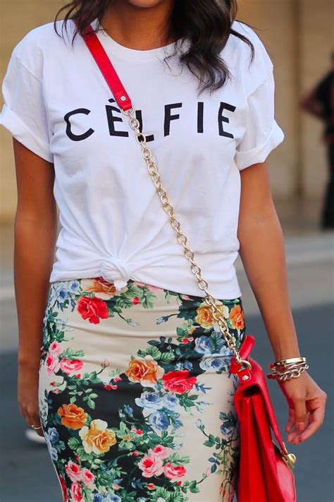 Red Floral Skirt Outfit Golden Carpet