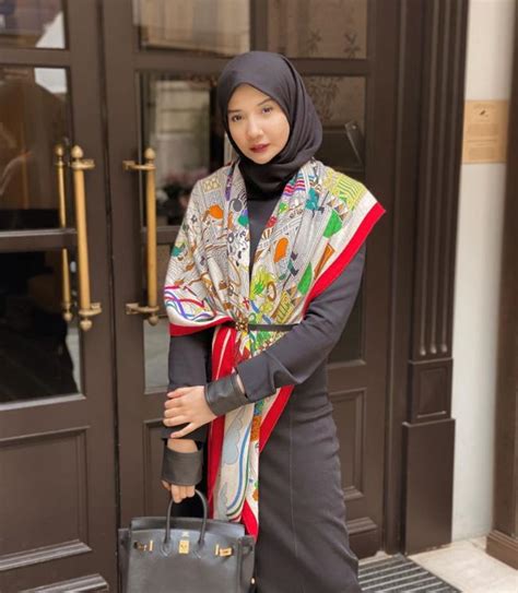 9 penampakan kamar bayi anak zaskia sungkar, hasil desain sendiri. Profil dan Biodata Zaskia Sungkar Plus Foto Lengkap