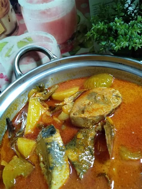 Yuk, coba bikin telur rebus krispi ini. namakucella: KARI IKAN LENGAT & SOSEJ GORENG TELUR ...