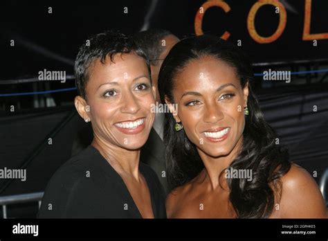 Jada Pinkett Smith Adrienne Banfield Norris Mom 080604 Collateral