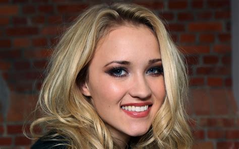 Papel De Parede Emily Osment Atriz Sorriso Hd Widescreen Alta Definição Fullscreen