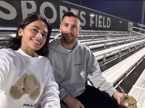 Messi La Vida Tranquila En Miami Y Una Foto Con Antonela Que Lo Resume