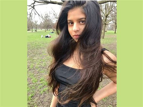 Suhana Khan Looks Unbelievably Gorgeous In This No Makeup Picture