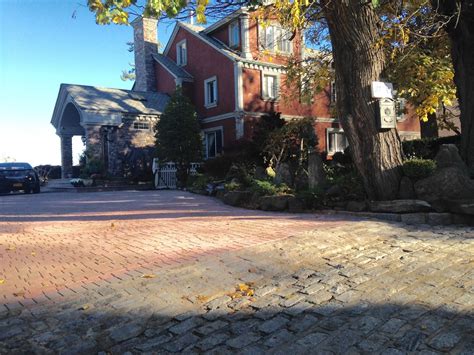 Submitted 20 days ago by jerm1820. travels: Movie Stars' Homes, Bayside, Queens, New York
