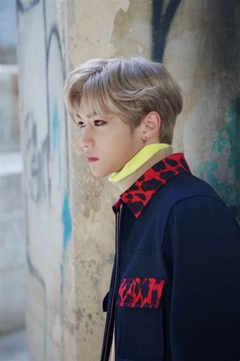Felix stray kids — boom shakalaka 04:38. Felix Stray Kids