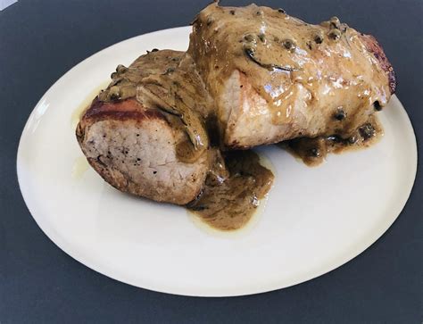 Una manciatina di grani di pepe verde; Filetto di maiale al pepe verde - atavolaconCJ