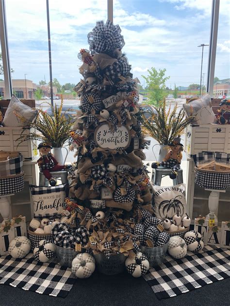 Hobby lobby is one of those gifts that keeps on giving! Hobby Lobby Fall 2019 #780 | Hobby lobby christmas, Hobby ...