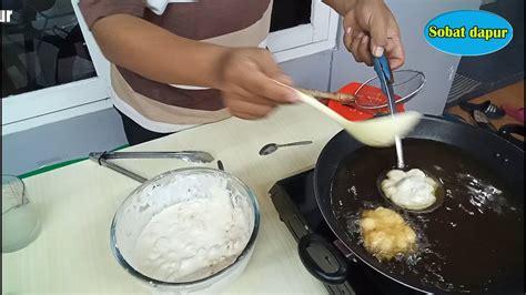 Di beberapa daerah di indonesia tengah, makan pisang goreng enaknya. Pisang goreng madu ala bu nani - YouTube