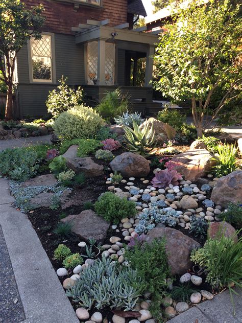 Pin By Katherine Mitchell On Home Xeriscape Front Yard Front Yard