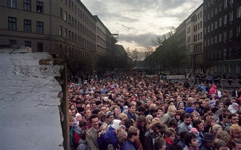 30 ans après la chute du mur de Berlin sept témoins racontent Le