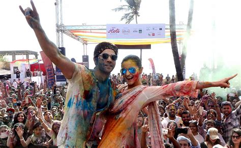 Holi 2017 Bollywood Celebrities Celebrate The Festival Of Colours