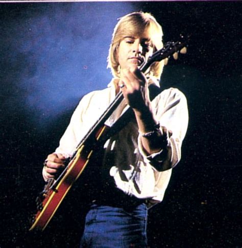 He never came back that evening so she had to greet everyone off etc. Justin Hayward Of The Moody Blues: Road Warrior - Long ...