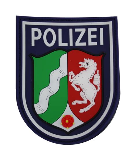 Bij de einreiseverordnung van nordrhein westfalen gedateerd 3 oktober zie ik bij hoofdstuk 3.3 dat mensen die voor minder dan 24 uur nrw bezoeken worden uitgezonderd van de meldingsplicht ook als deze personen uit risicogebied komen. Ärmelabzeichen - Polizei Nordrhein-Westfalen Patch | Polizei/ Police | Abzeichen | BEST ...