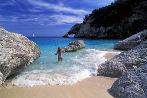 Cinque terre látnivalók és utazás: Szardíniára jár nyaralni az elit