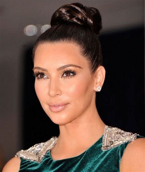 Top 15 Kim Kardashian Hairstyles Kim Haircuts Pictures Pretty