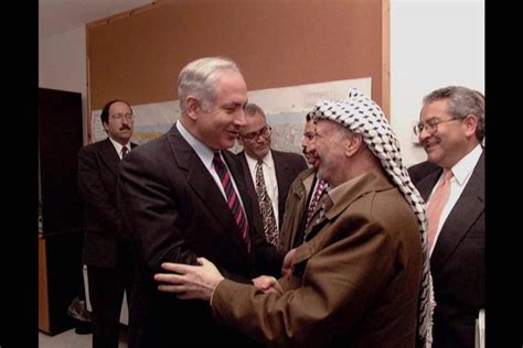 May 30, 2021 · אלוף בן חוזר ליום בו פגש את רבין, ערפאת וגבריאל גרסיה מרקס בבית ספר ספרדי. אבו מאזן: "דברי גנץ מעודדים"; נתניהו: "גנץ יבצע התנתקות ...
