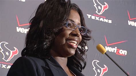 Texans Cheerleader Coach Resigns Amid Bullying Allegations Houston