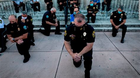 In New York And Coral Gables Police Take A Knee In Solidarity With Protesters Cnn Video